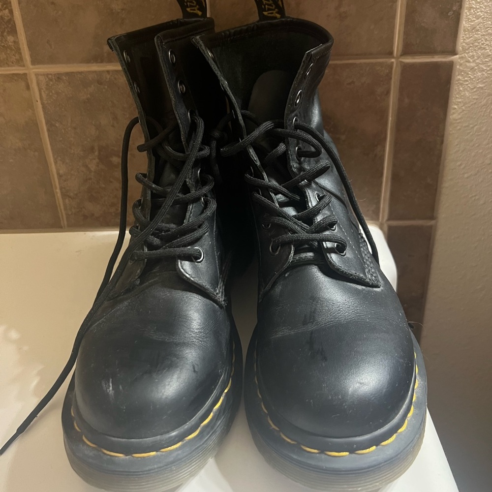 1460 WOMEN'S SMOOTH LEATHER LACE UP BOOTS
